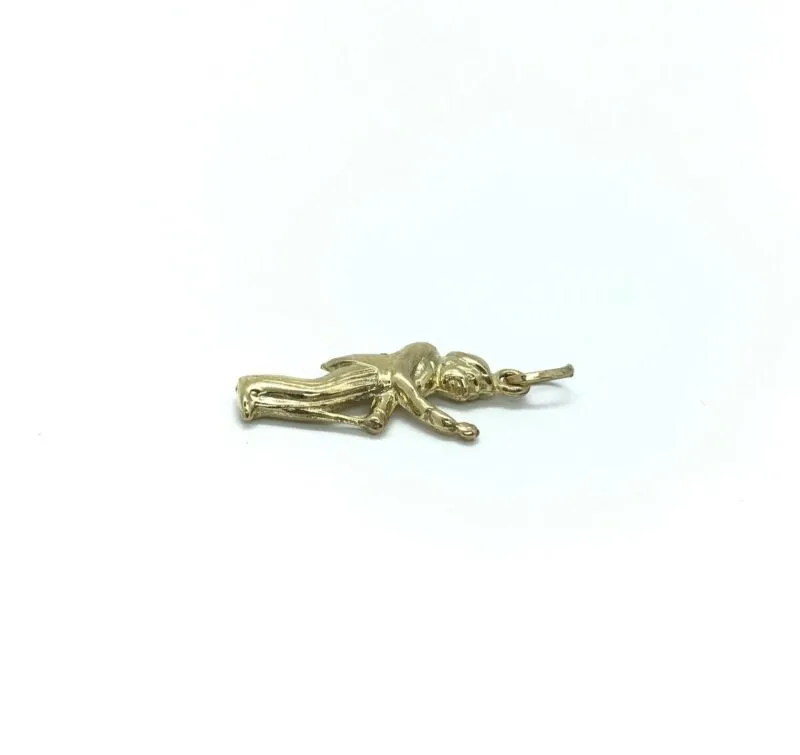 9ct Yellow Gold Lawn Bowling Old Man With Walking Stick