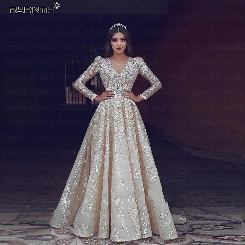 Luxury Long Sleeve  Princess V Neck Lace Wedding Gown